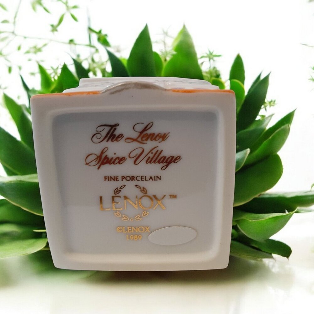 1989 Lenox Porcelain Spice Village CORIANDER Spice Jar Cottage House - Picture 3 of 12